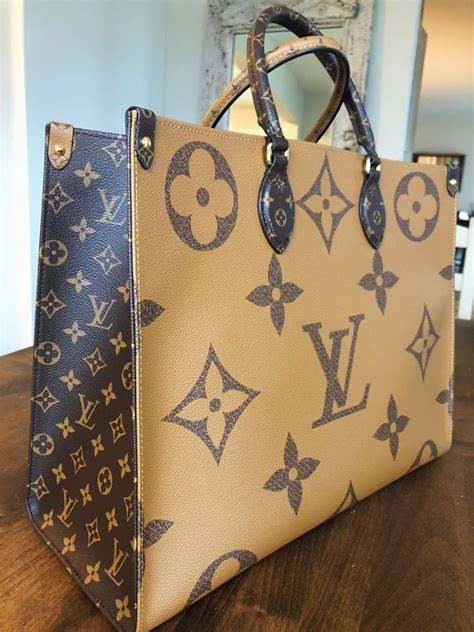 louis vuitton onthego bag